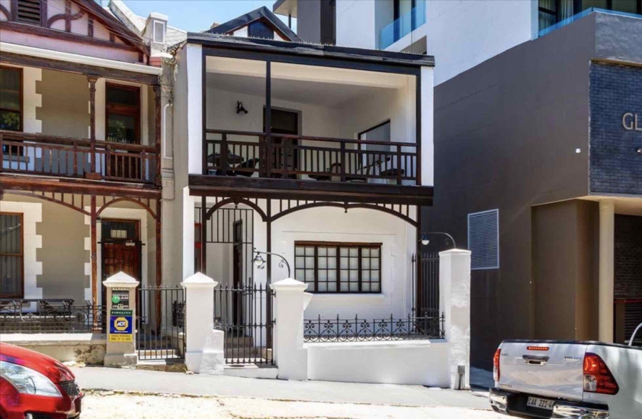 To Let 6 Bedroom Property for Rent in Sea Point Western Cape